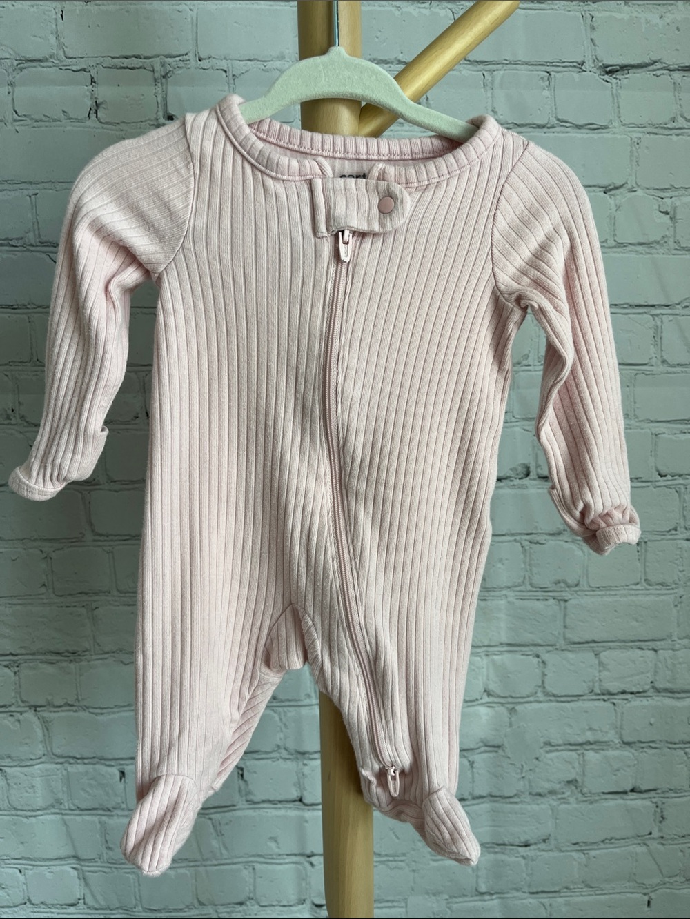 ⭐️⭐️PICK 5 / $20 Carter's Soft Ribbed Pink Baby One-Piece Sleepwear